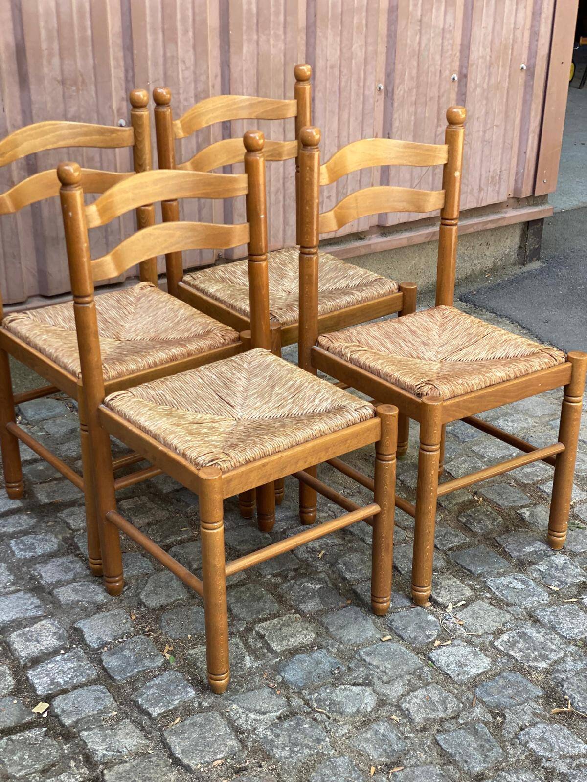 4 chaises de cuisine en bois massif paillées