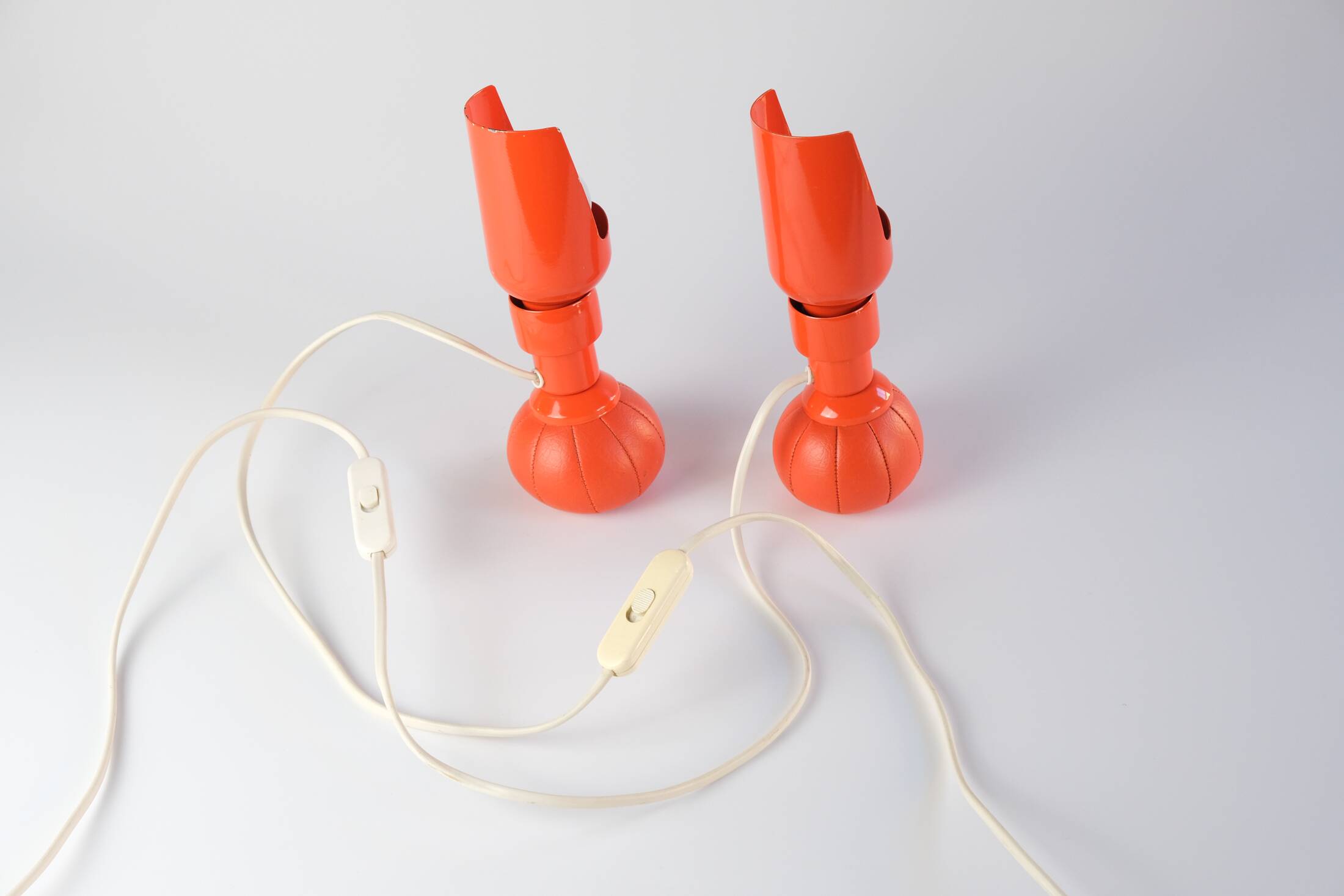 Rare paire de lampes Gino Sarfatti modèle 600P du milieu du siècle pour Arteluce, Italie 1966