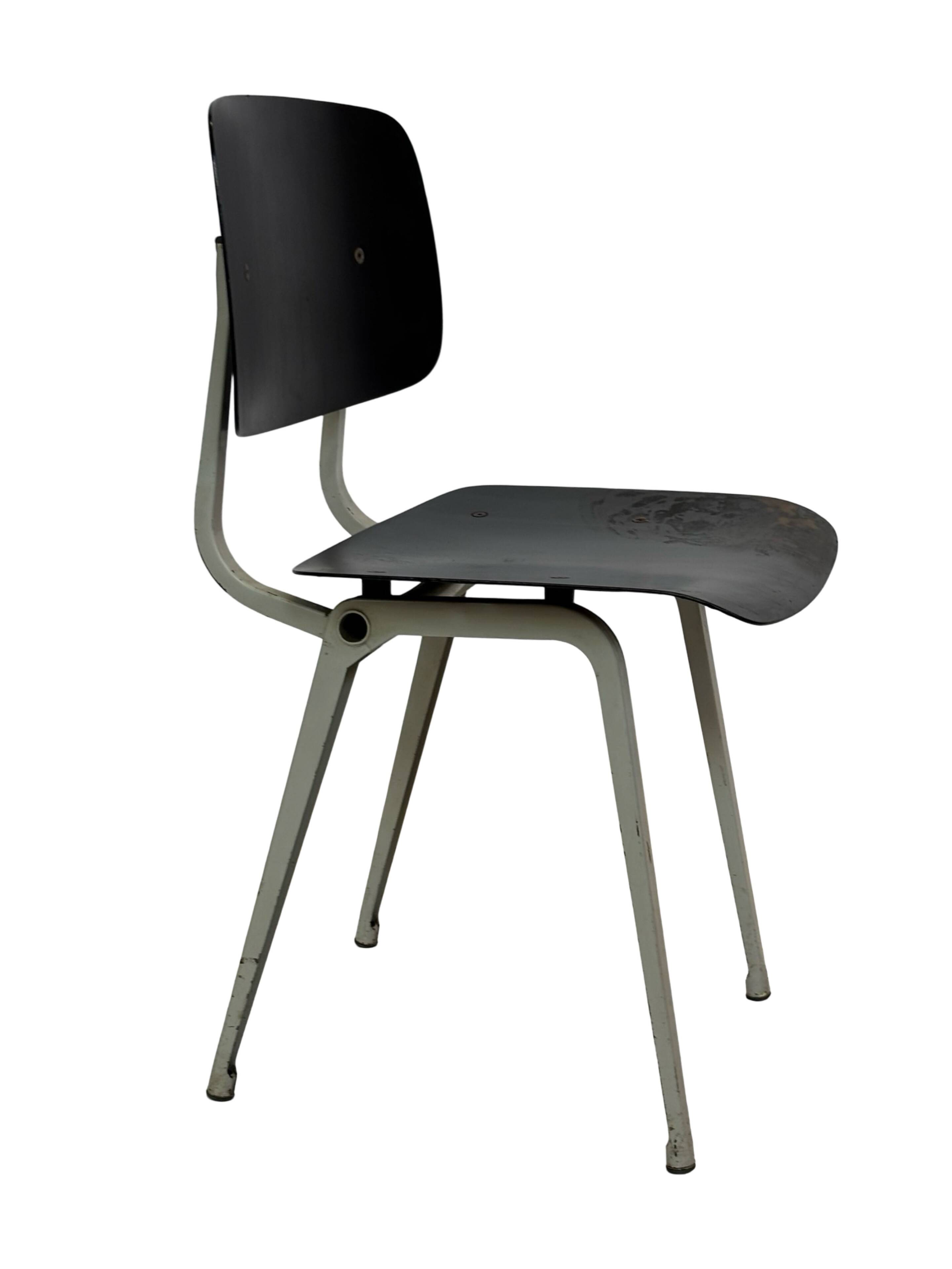 Vintage Friso Kramer Revolt Chair For Ahrend De Cirkel 1960