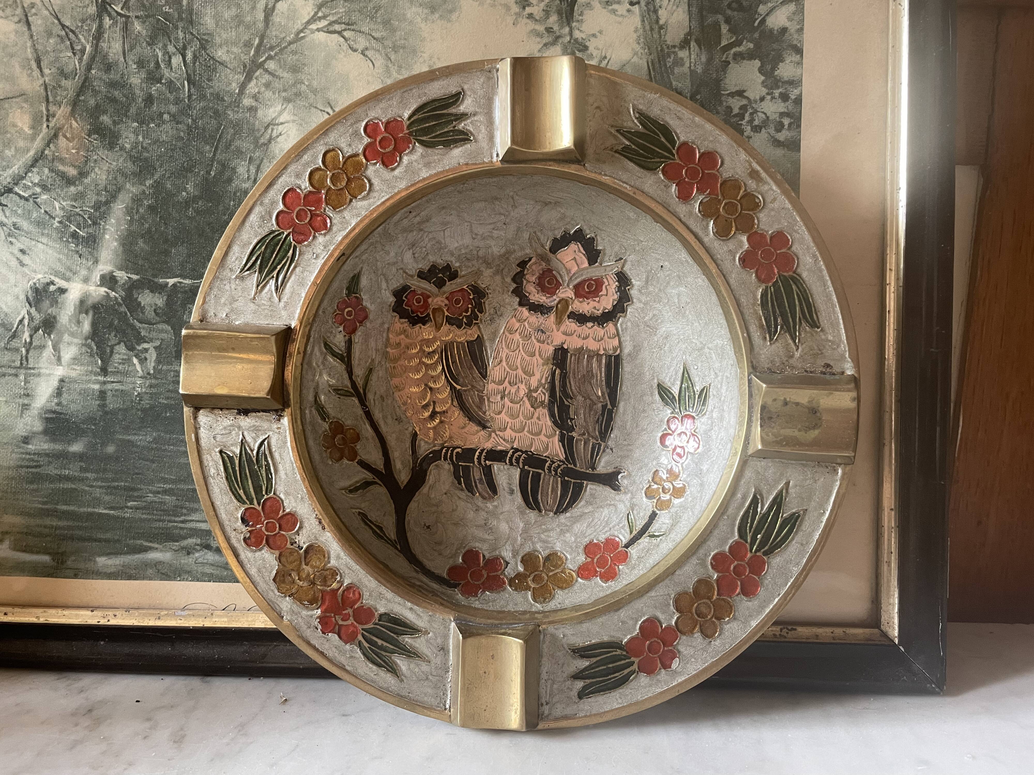 Empty brass pocket partitioned owls