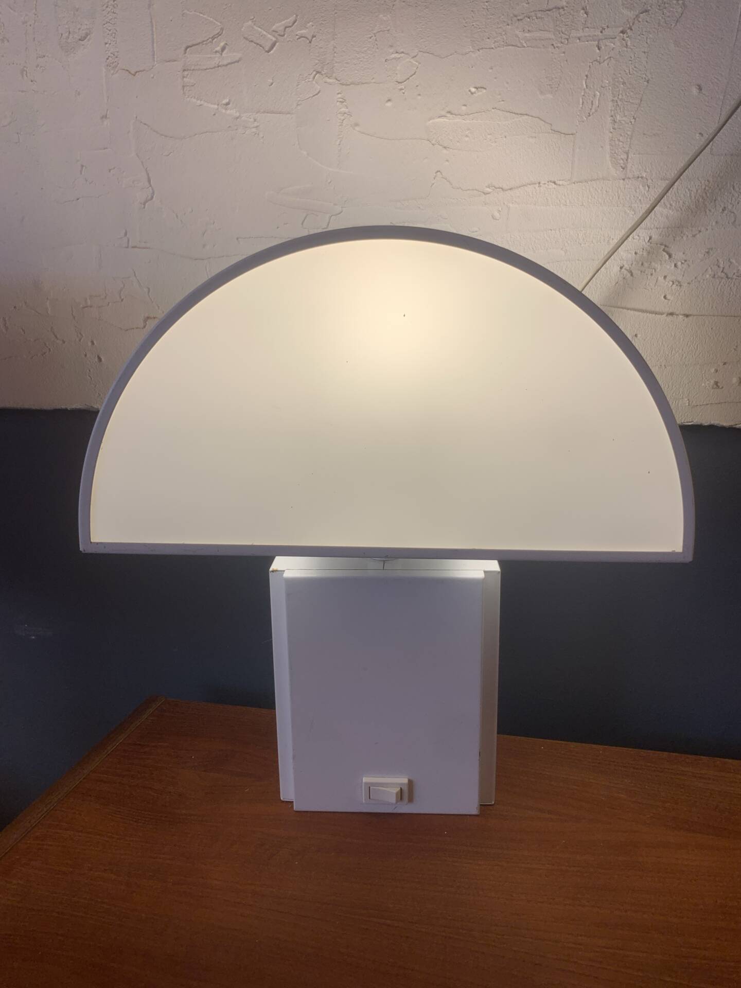 Guzzini lamp