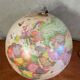 Globe vintage pied en bois