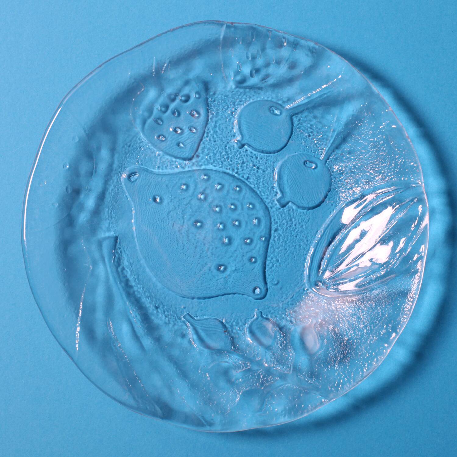 Set of 4 Kosta Boda Tropic Glass Dessert Plates, Scandinavian Fruit Design