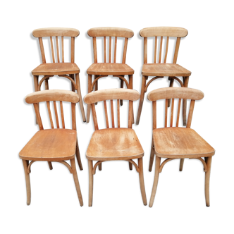 Chaises de bistrot