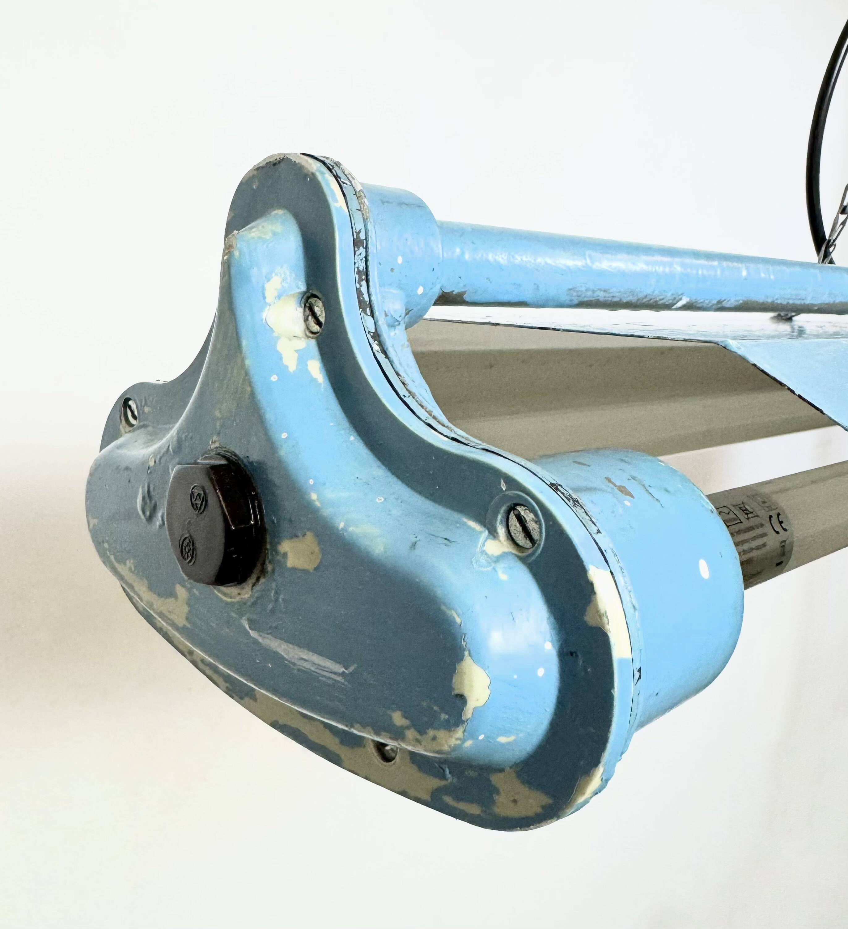 Lampe tube suspendue industrielle bleue de polam gdansk, 1970s