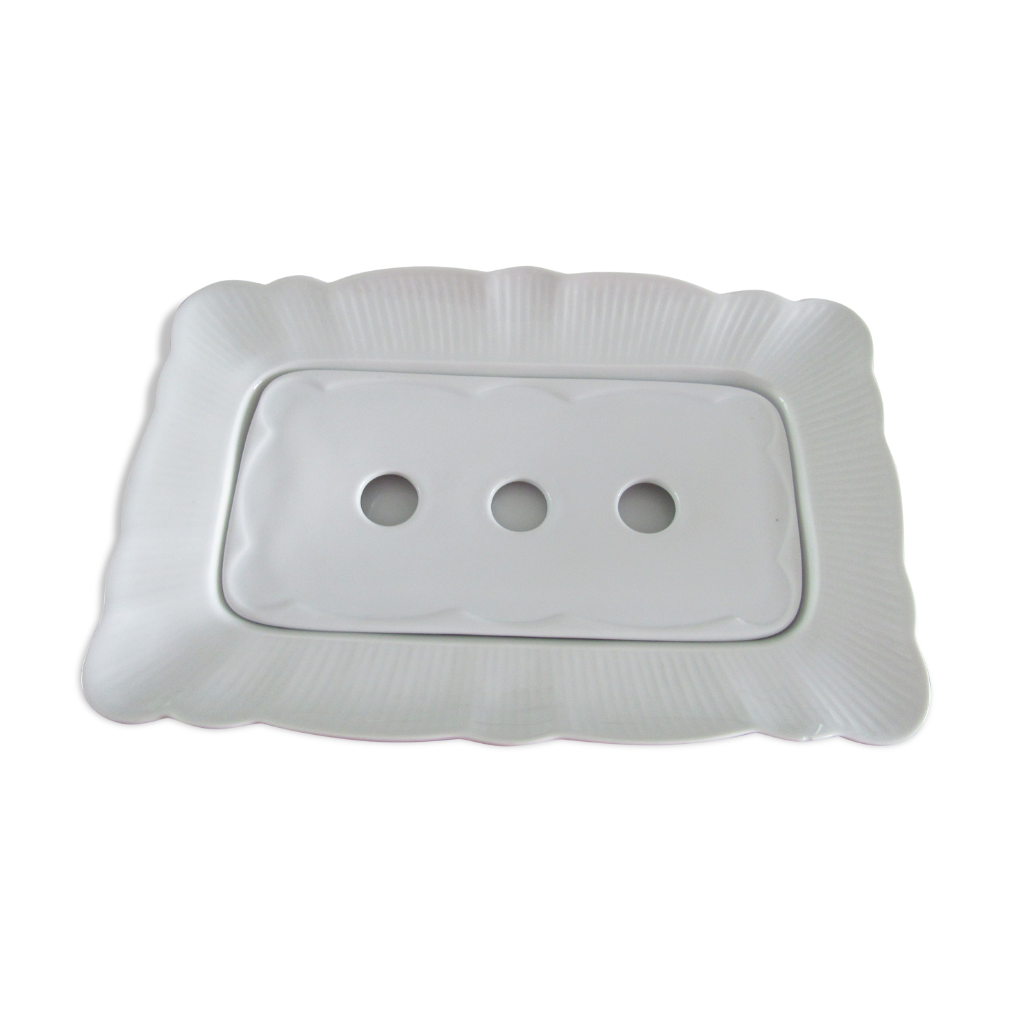 Pullivuyt white ceramic asparagus dish