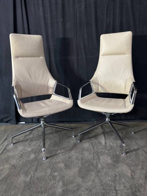 Fauteuil wilkhan graph 302/5