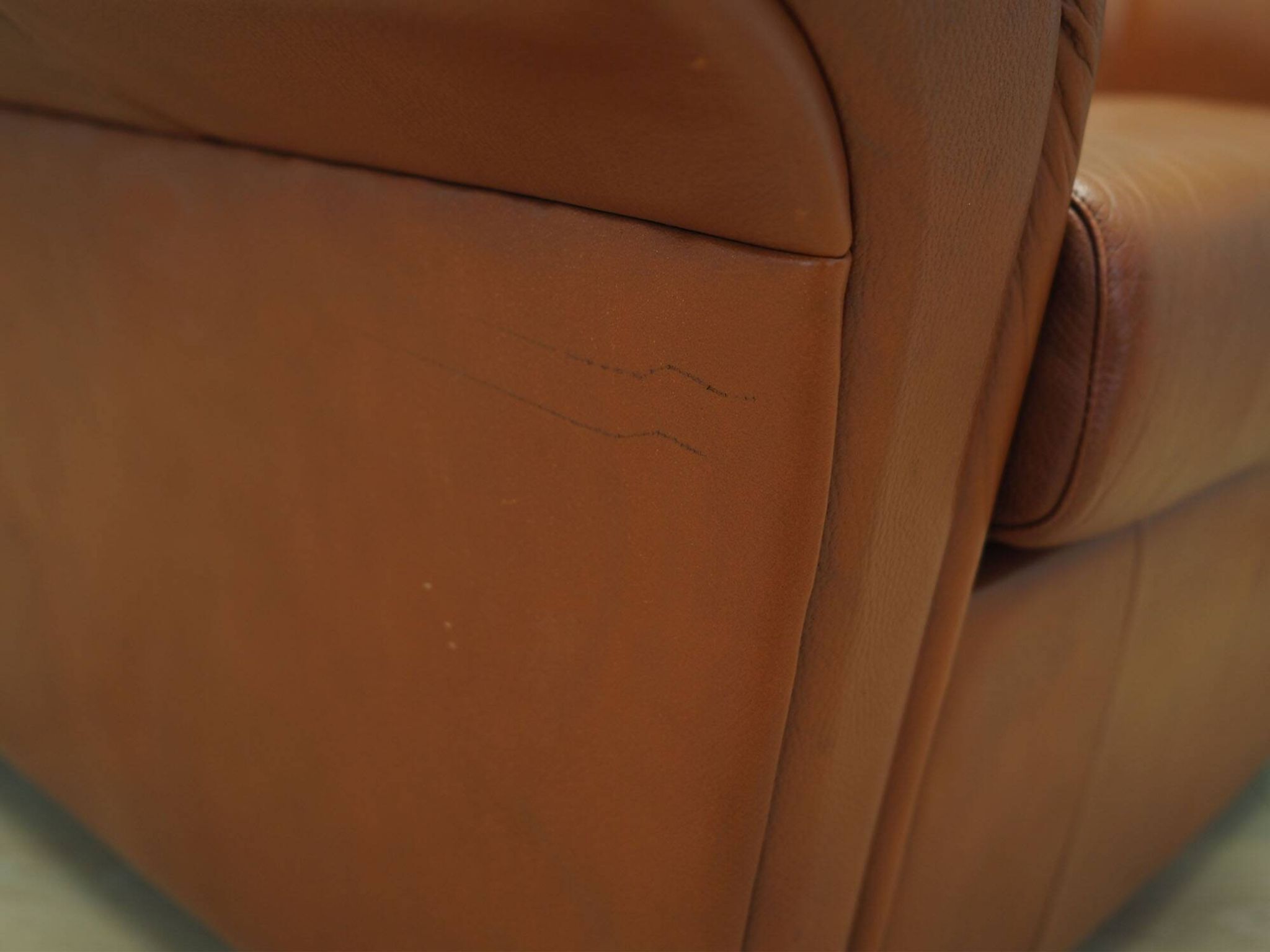 Fauteuil en cuir, design danois, années 1960, production : Danemark