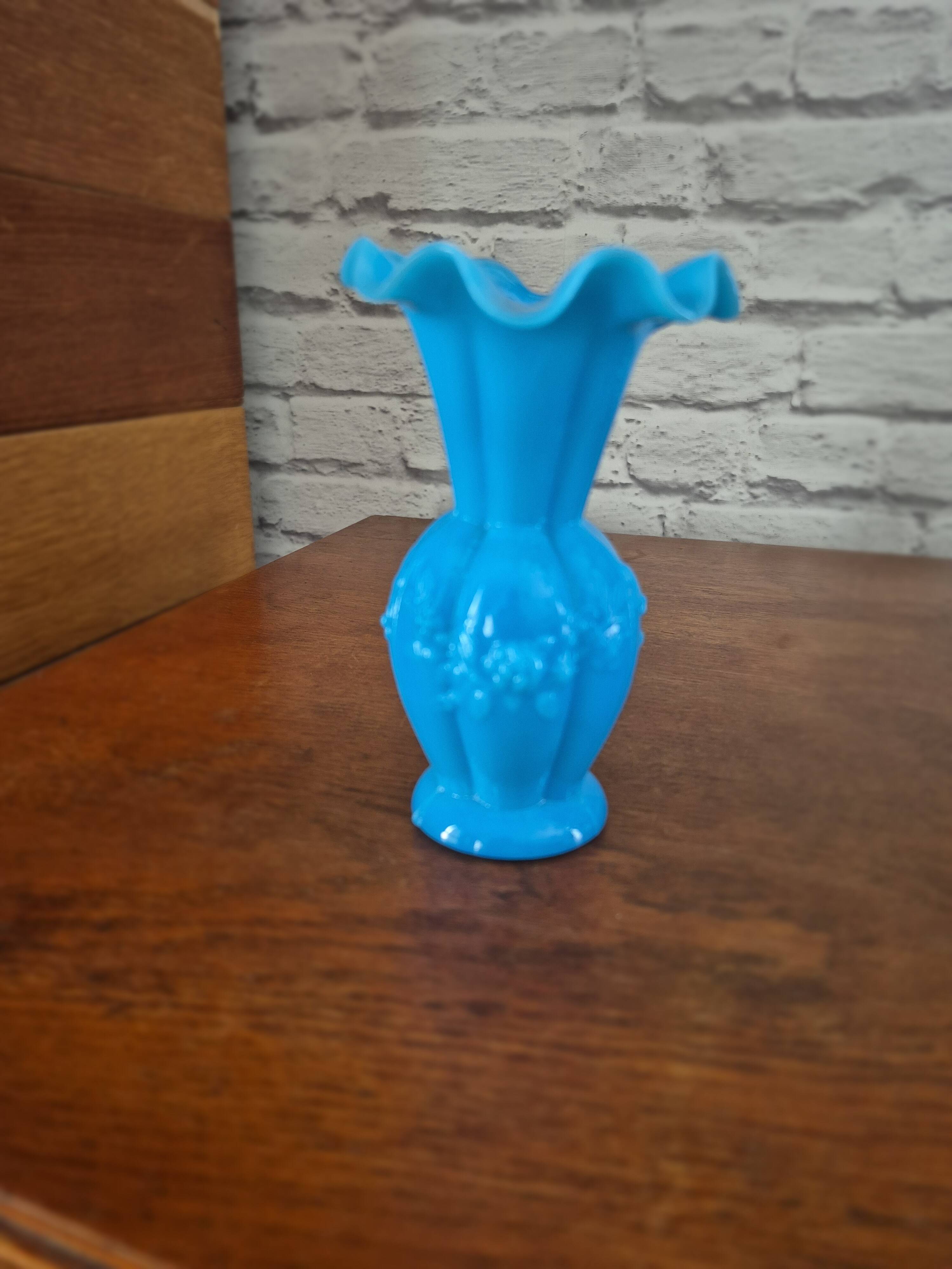 Vintage Portieux fairground opaline vase