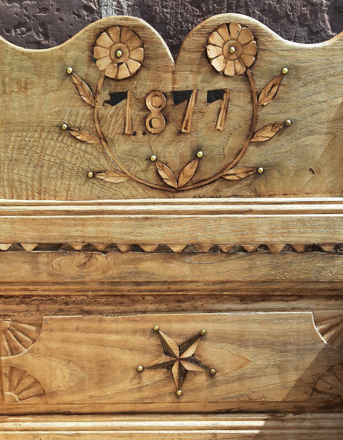 Fauteuil, chayère ou trône en bois, début 19ème siècle.