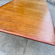 Table scandinave