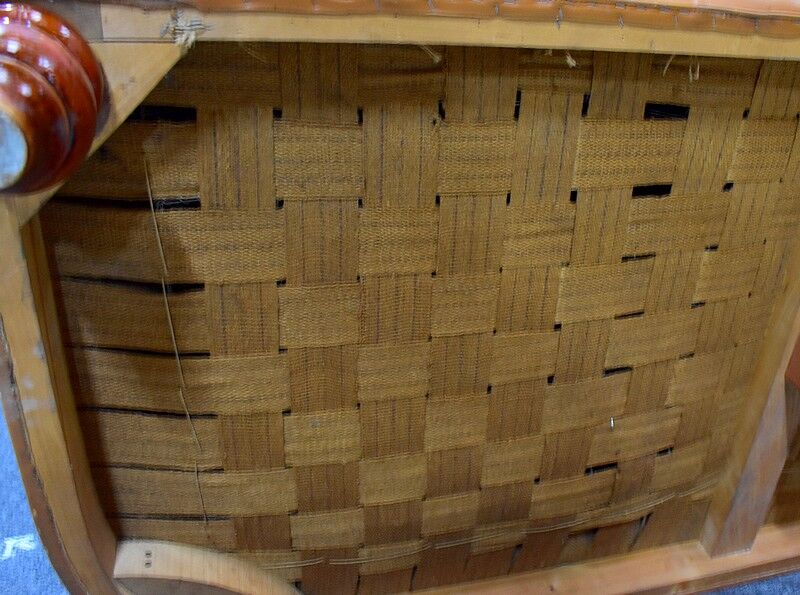 Chesterfield padded leather sofa - late 19th century