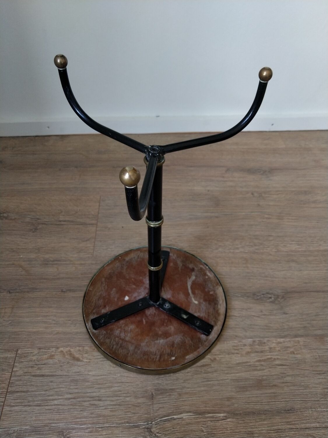 Pedestal table Jacques Adnet