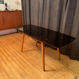 Type 1326 table designed by Stanisław Lejkowskie and Wacław Leśniewski, Poland, 1962