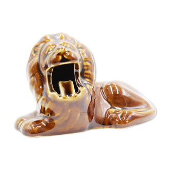 Ceramic lion ashtray