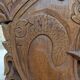 Important banc indonésien en bois sculpté, Début XXe