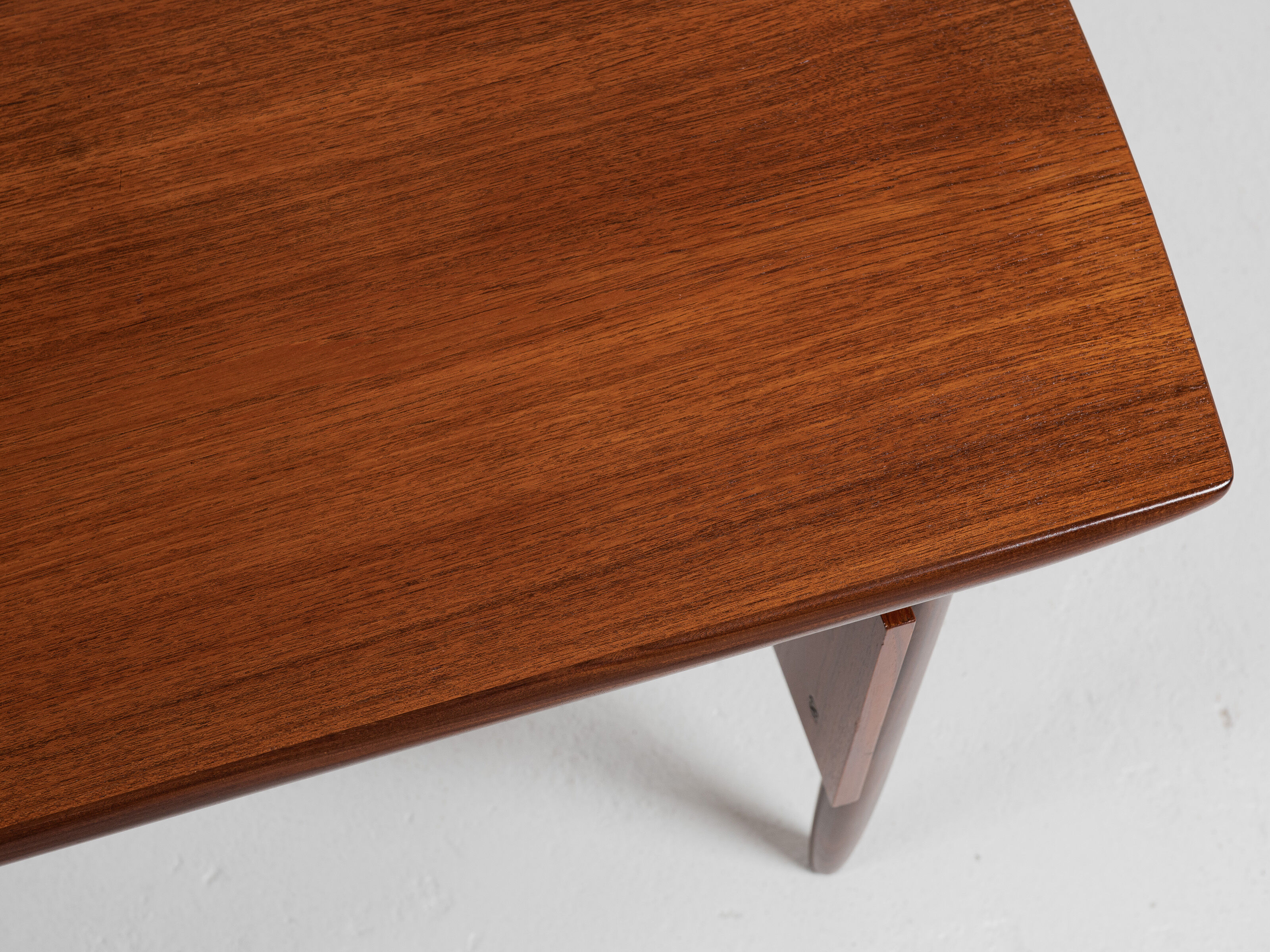 Midcentury Danish desk in teak 1960s - with 2 drawers