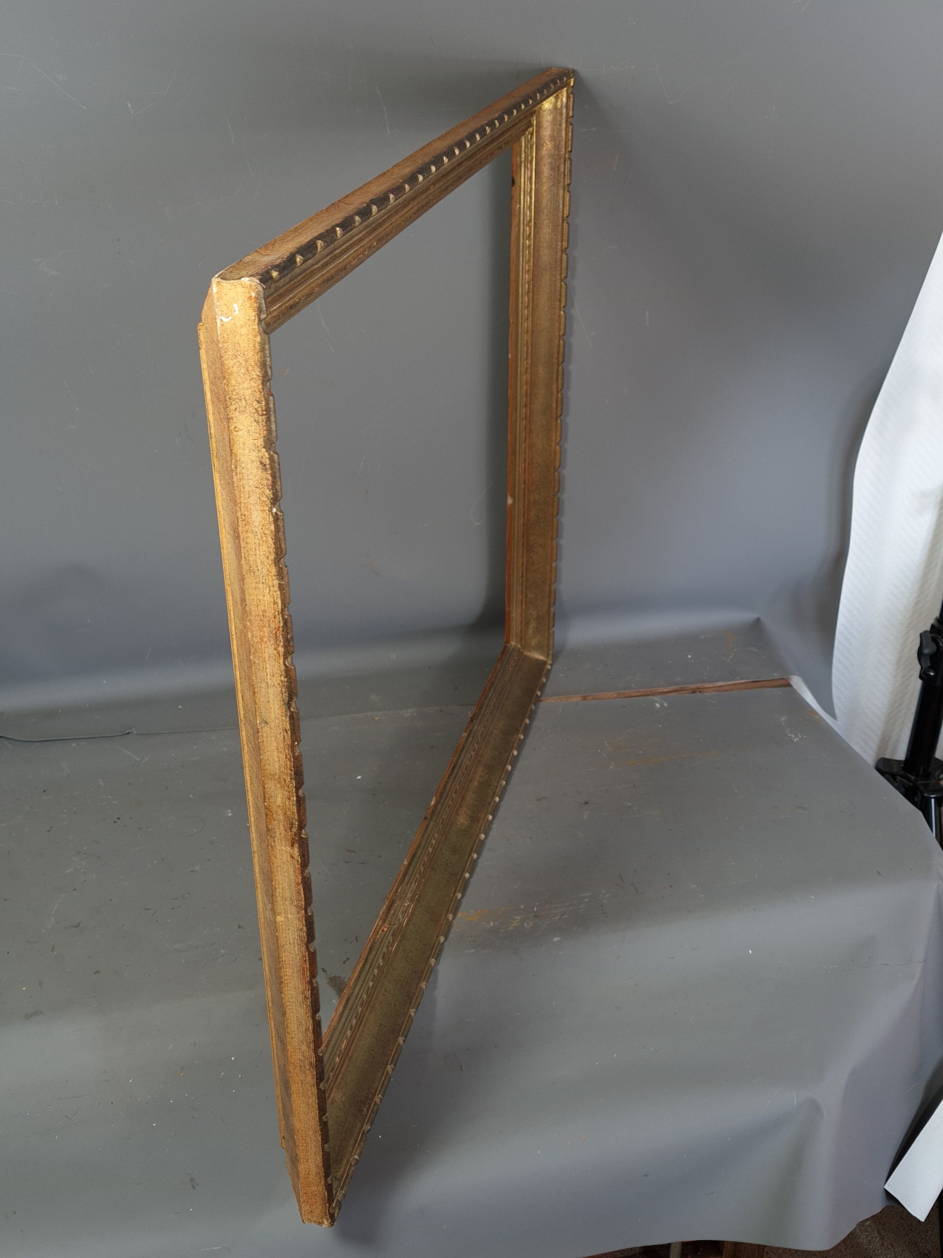 Frame 1930-1950 gilded wood gold leaf 80x68 cm foliage 70x58 cm SB