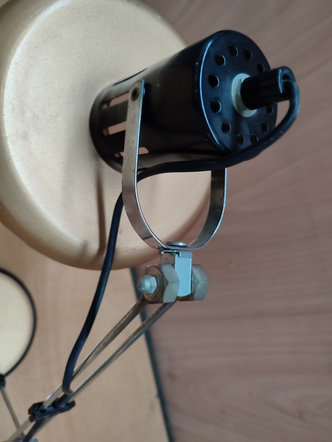 Vintage articulated desk lamp 1970