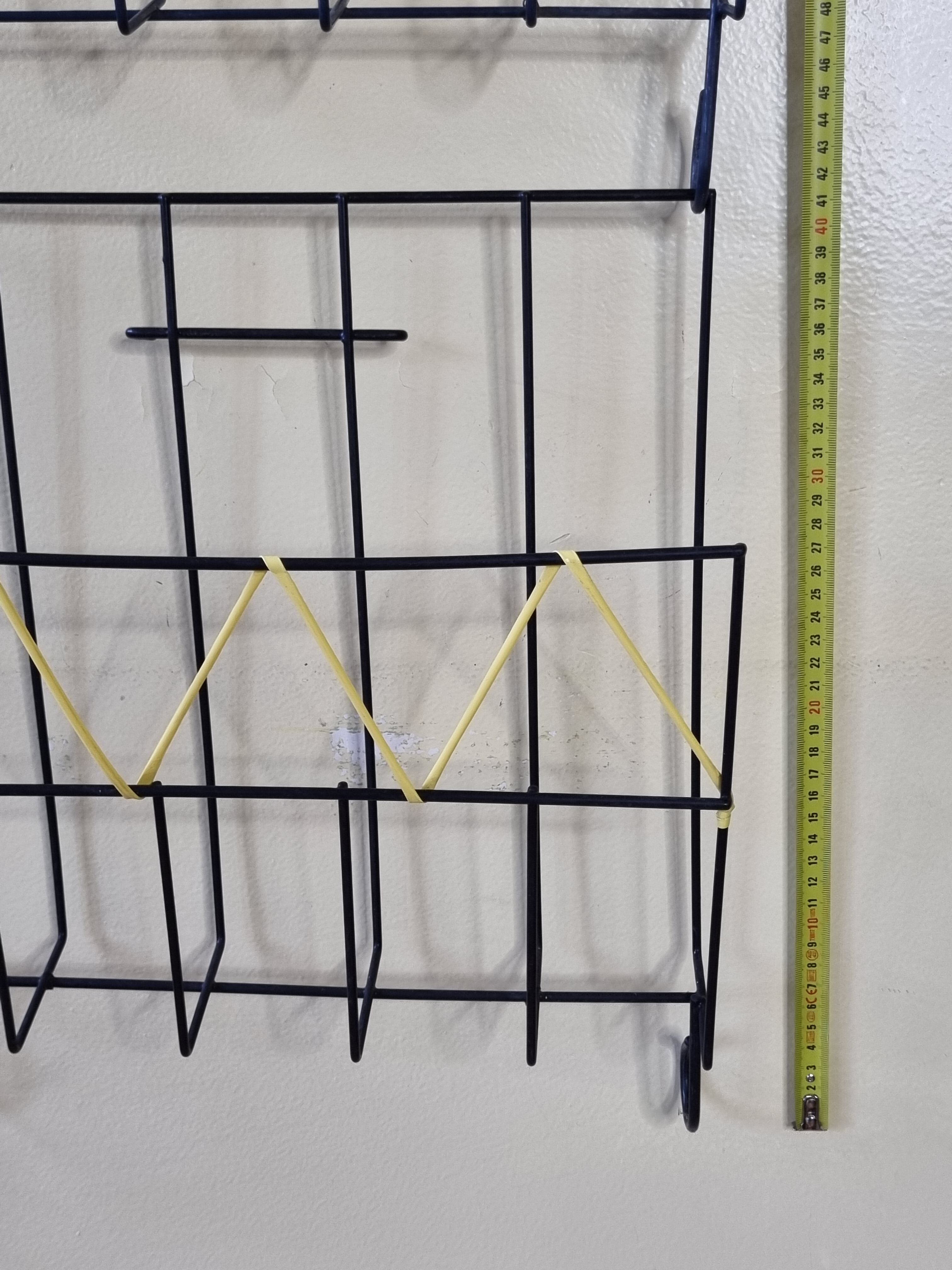 Magazine holder
