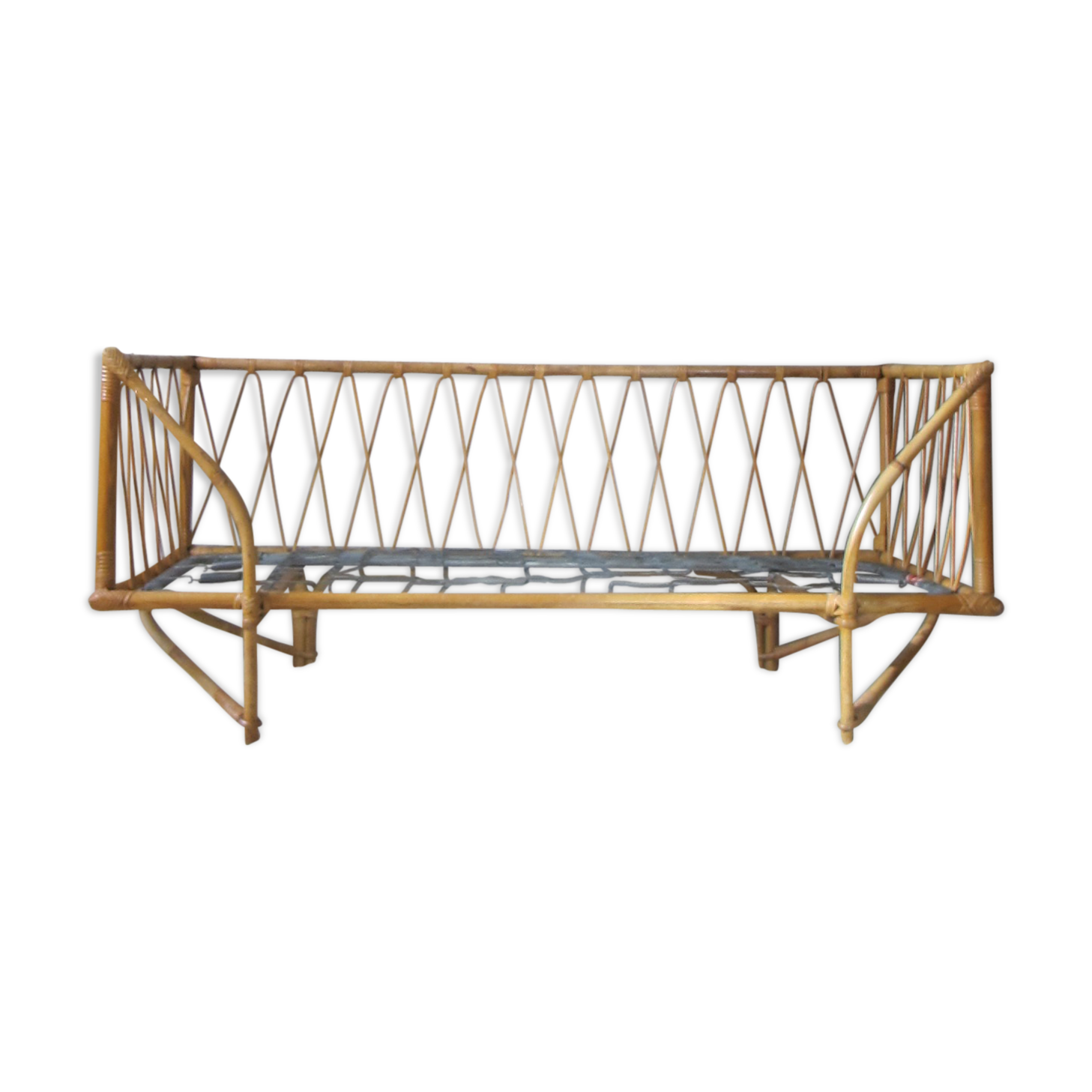 Extendable bed rattan