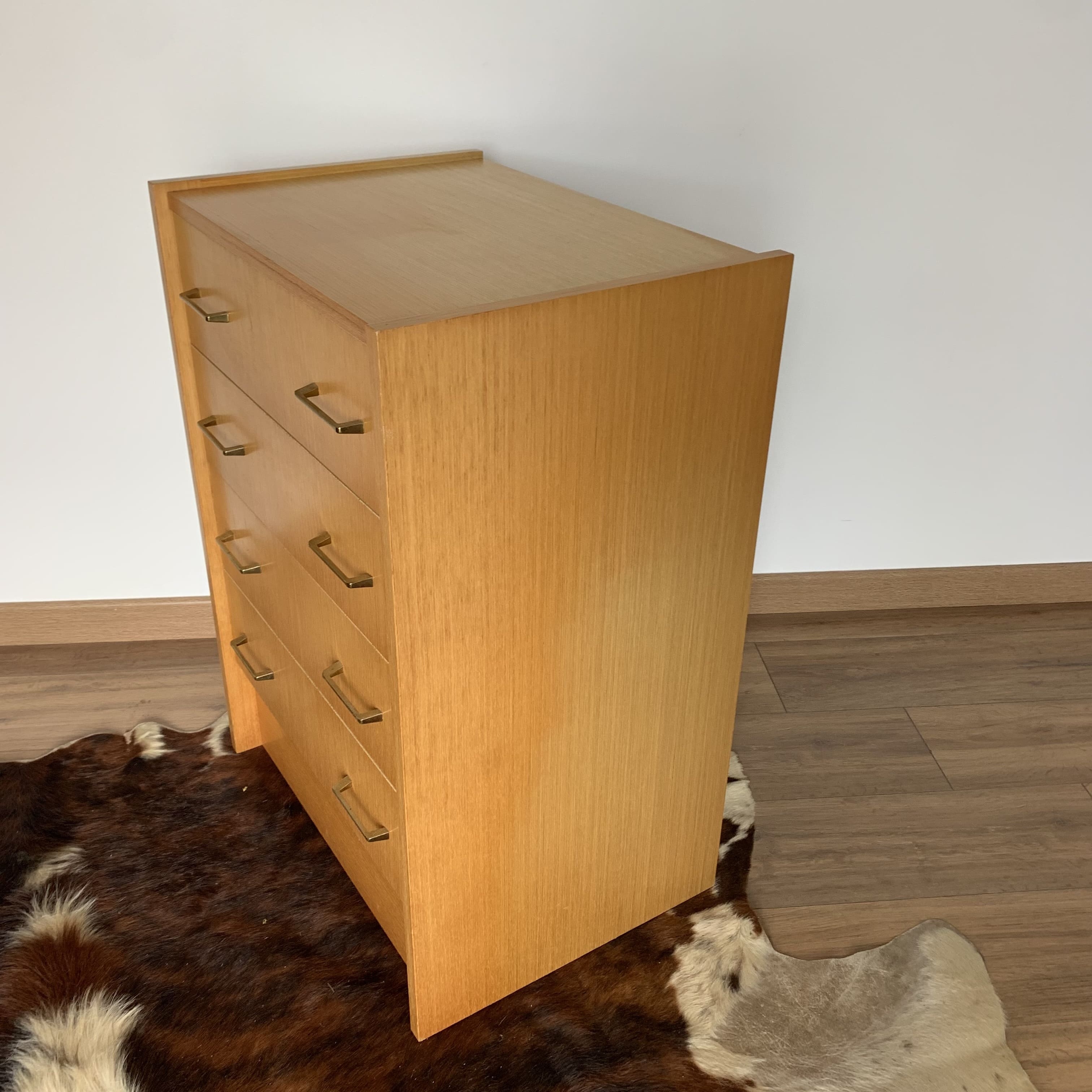 Commode vintage 4 tiroirs par Capelle
