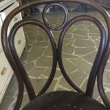 4  anciennes chaises de bistrot Thonet