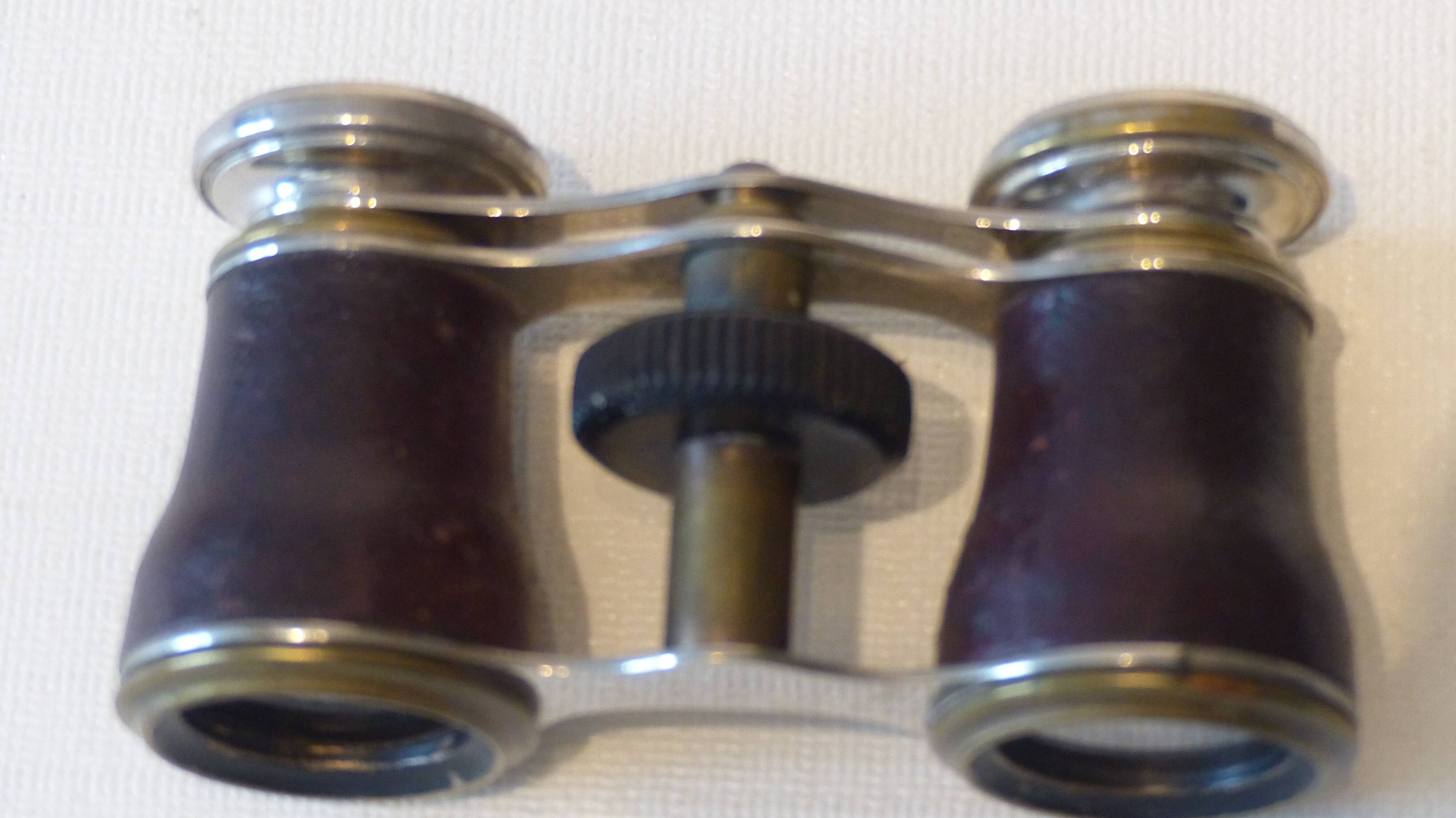 Theatre binoculars
