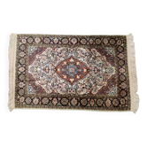 Tapis persan fait main en laine et soie