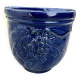 Potiche murale en terre cuite vernissée bleue à décor de raisin, années 70