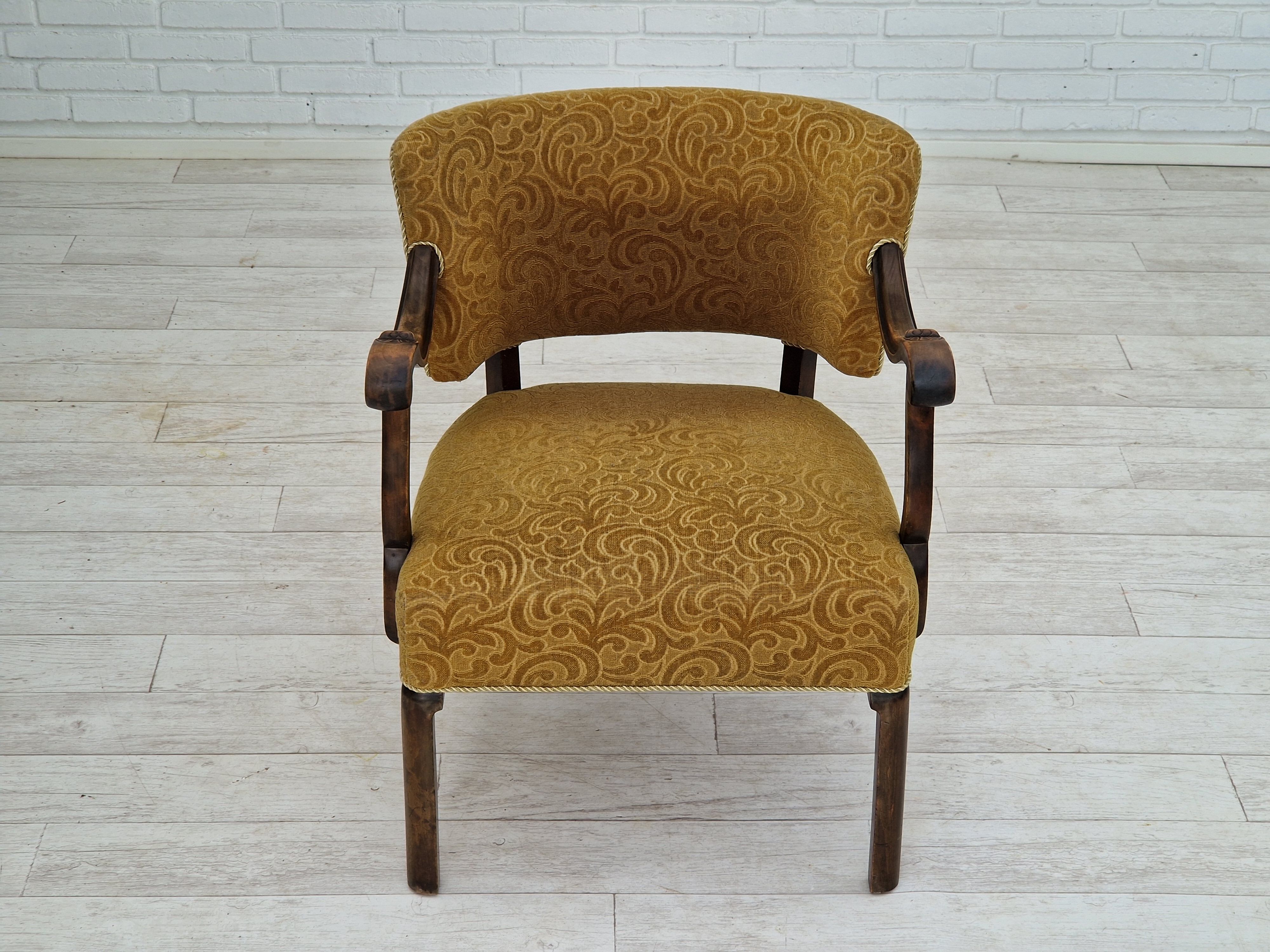 Fauteuil, tissu, bois de frêne, 1930