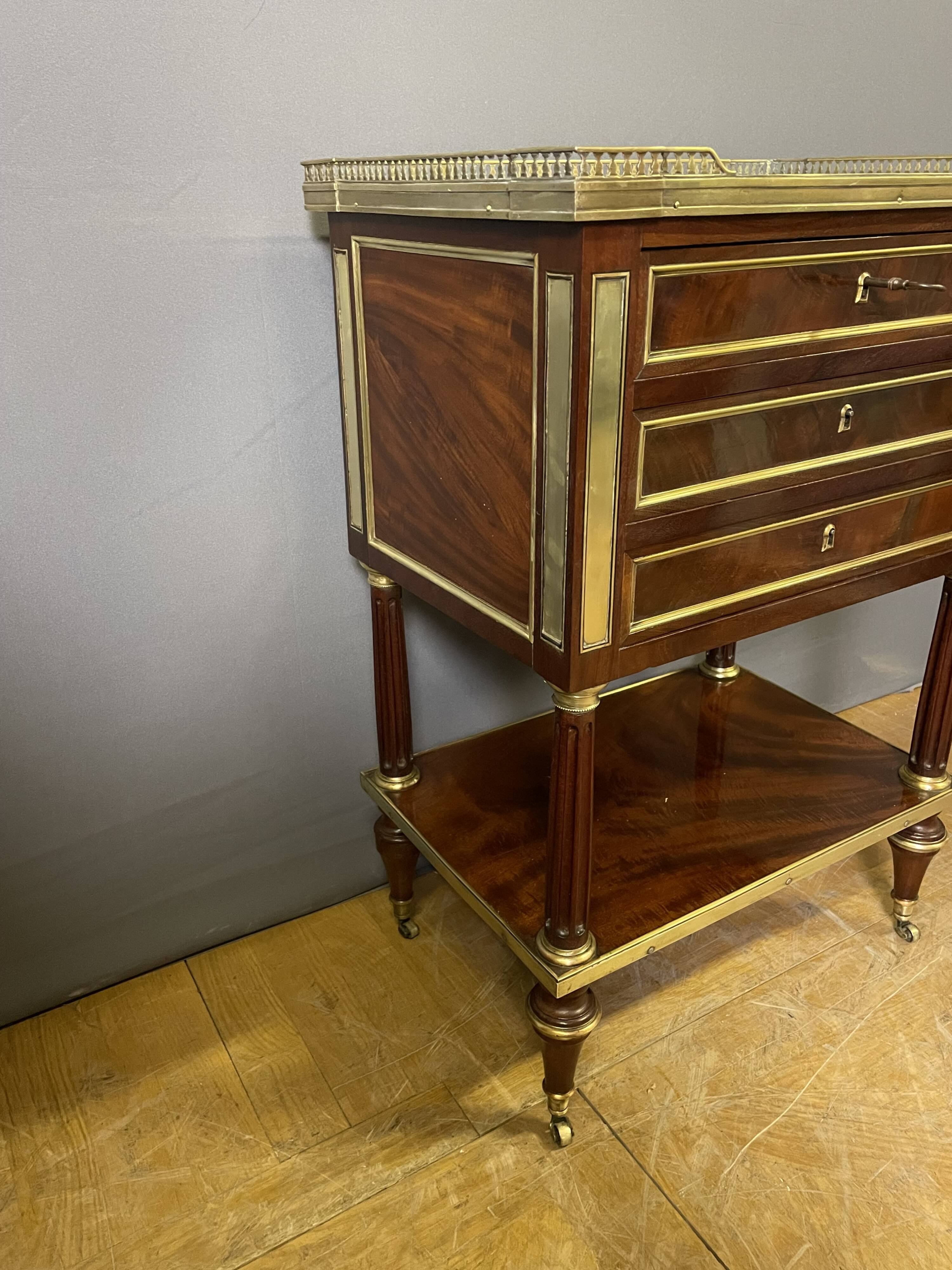 Directoire Chiffonnières Table circa 1820