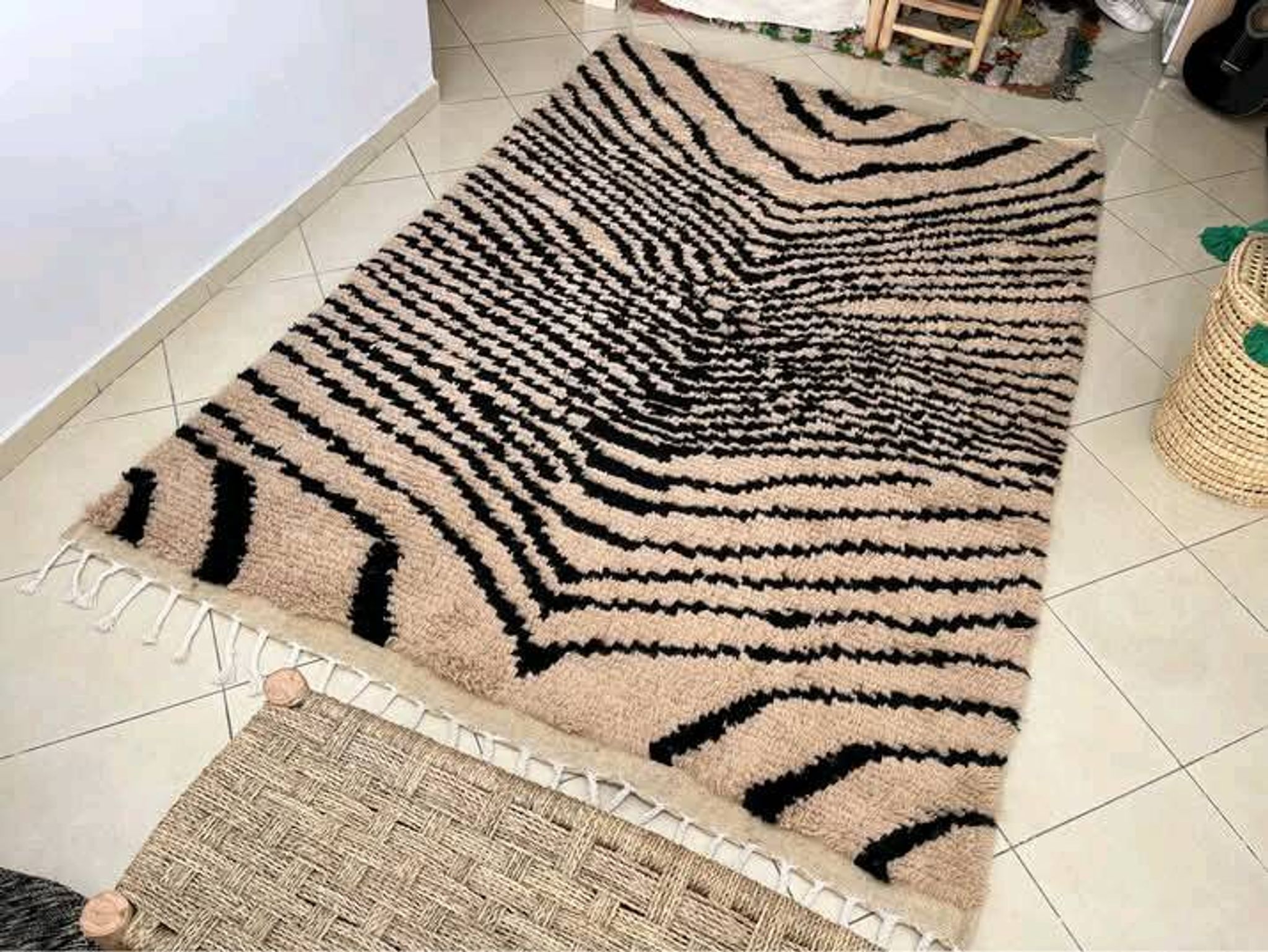Decorated Berber rug 260cmx160cm