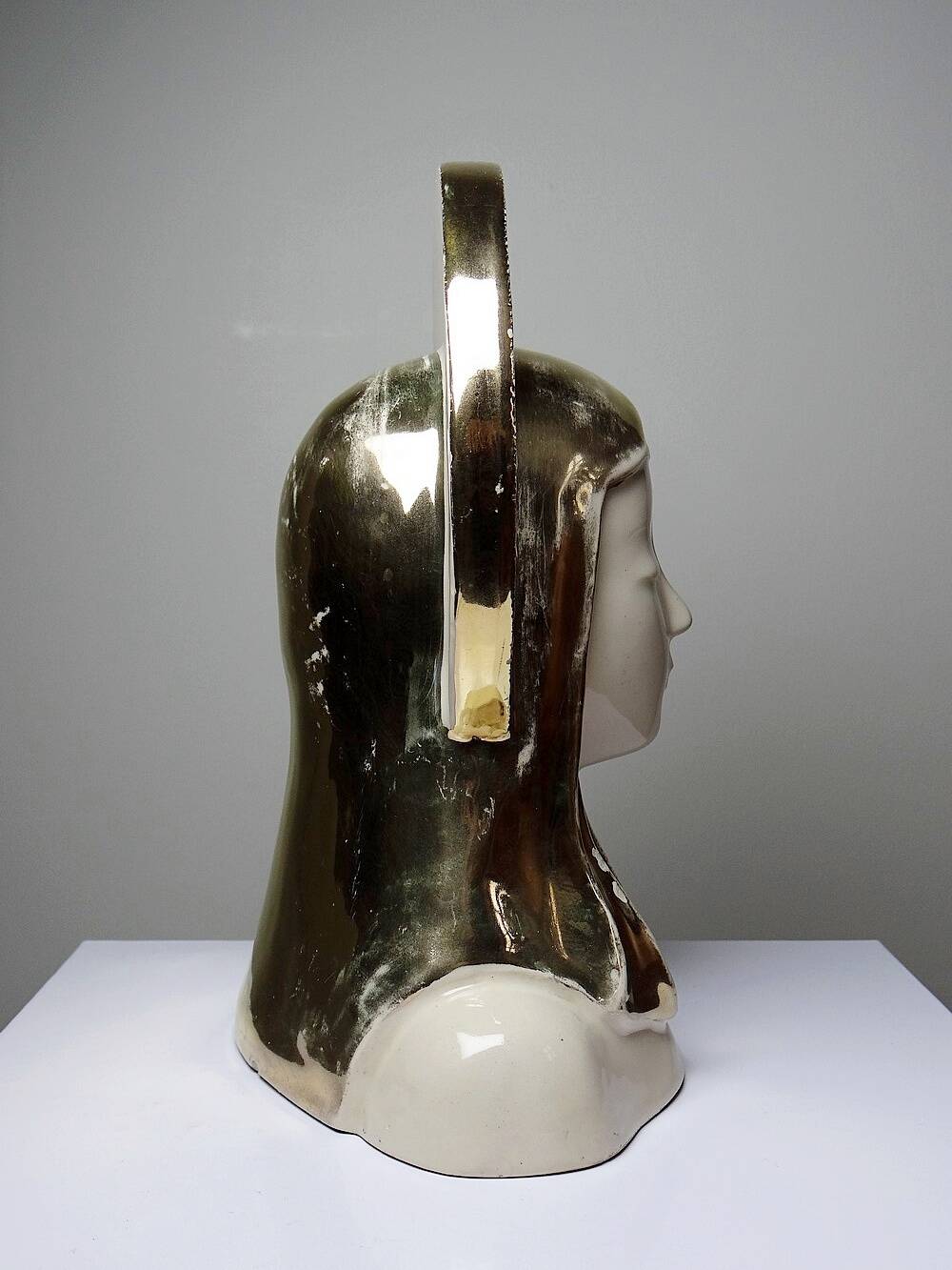 Bust of the Virgin with halo, glazed ceramic, vintage/antique craftsmanship