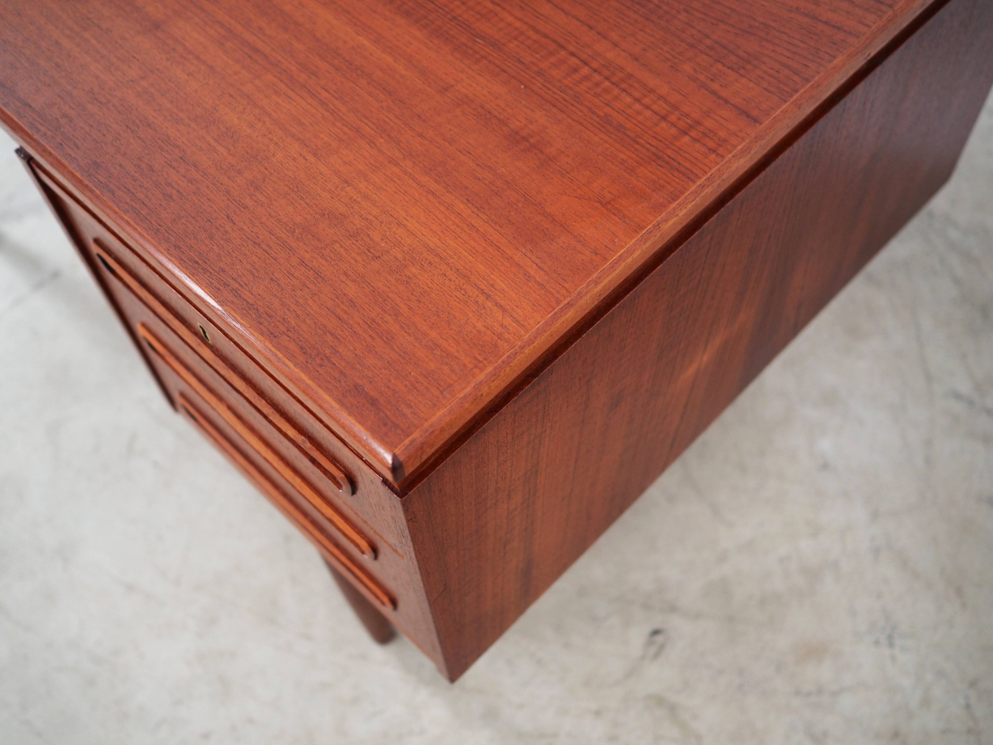 Teak desk, Danish design, 1970s, manufactured by AP Møbler Svenstrup