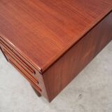 Teak desk, Danish design, 1970s, manufactured by AP Møbler Svenstrup