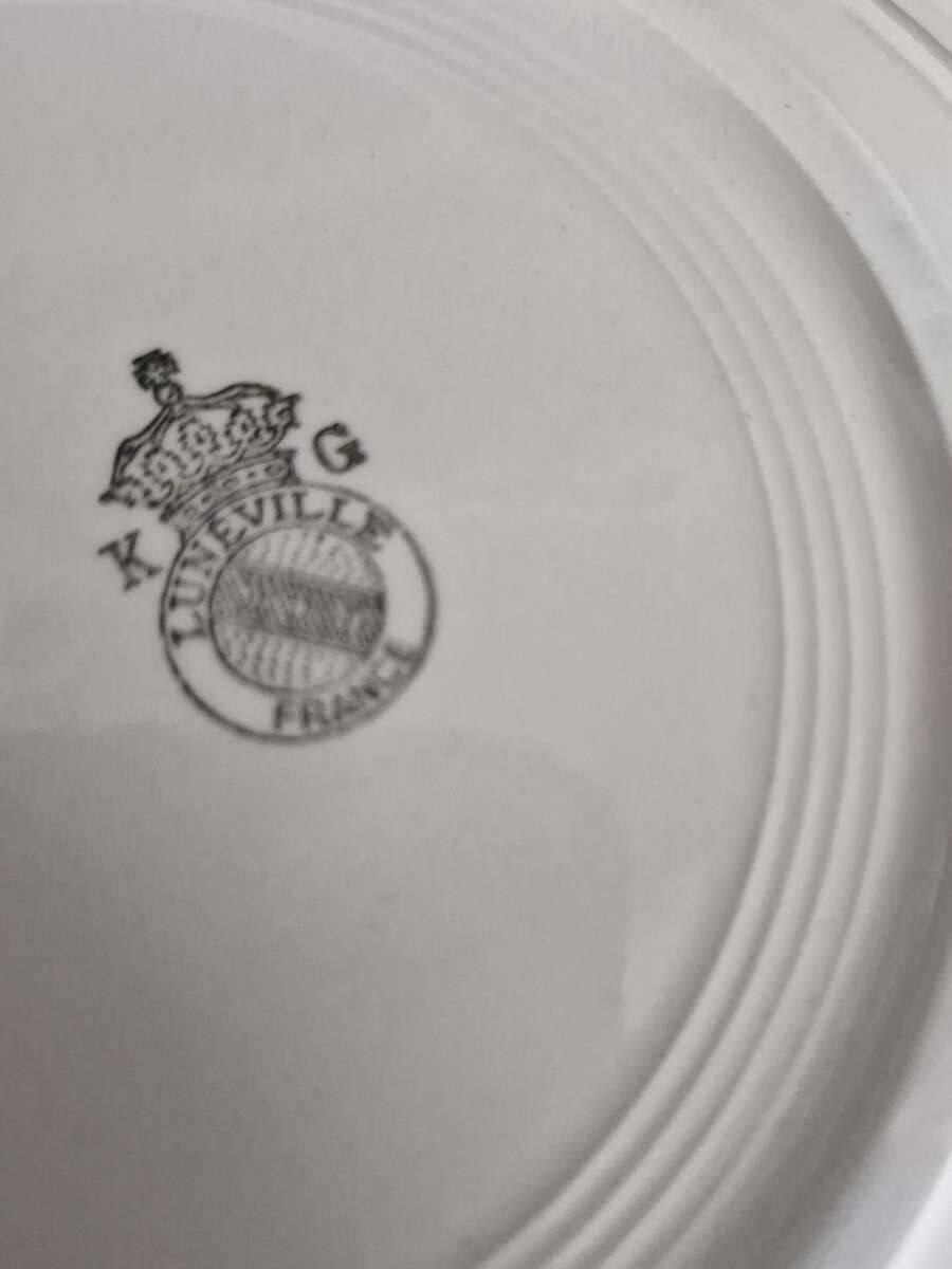 Antique service – KG Lunéville – 12 plates with red & green floral decoration