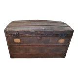 Bulging trunk early twentieth century