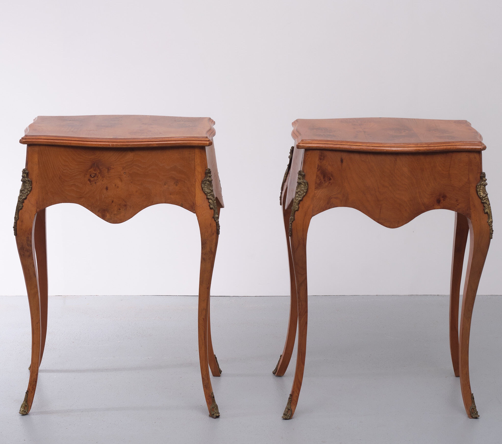 2 italian burl side tables louis xv style