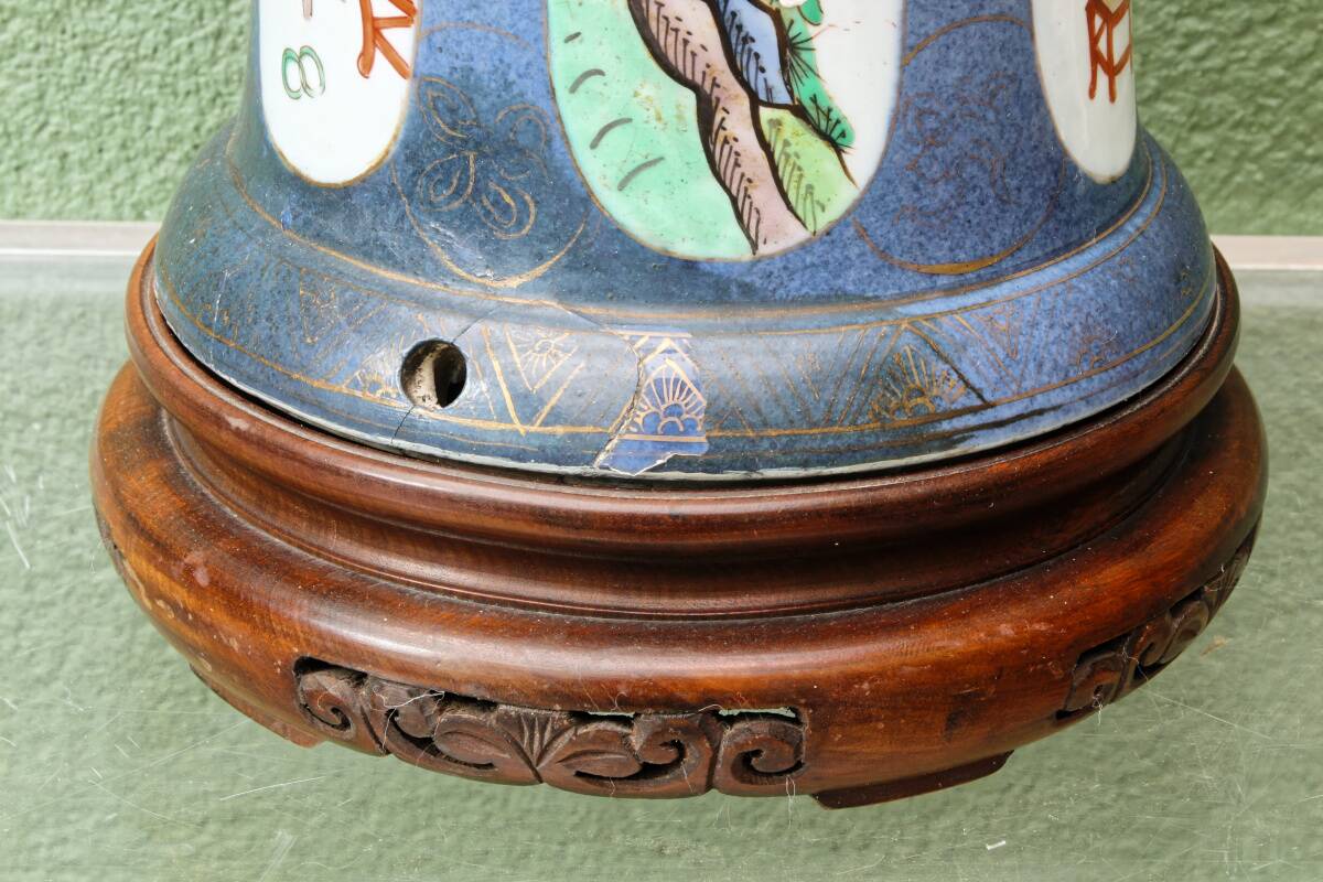Lamp base, Chinese porcelain, Kangxi style, late 19th century.