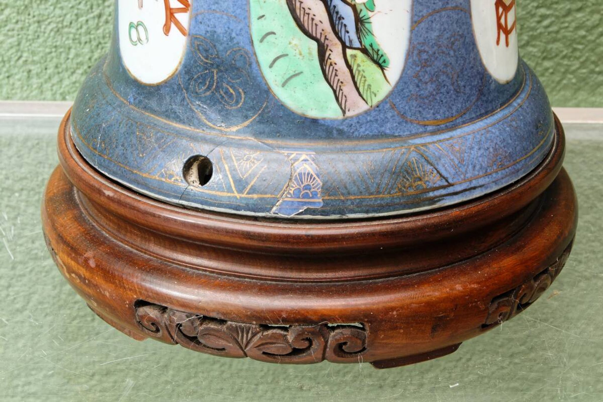 Lamp base, Chinese porcelain, Kangxi style, late 19th century.