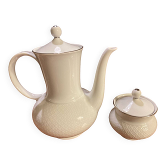 Porcelain teapot and sugar pot