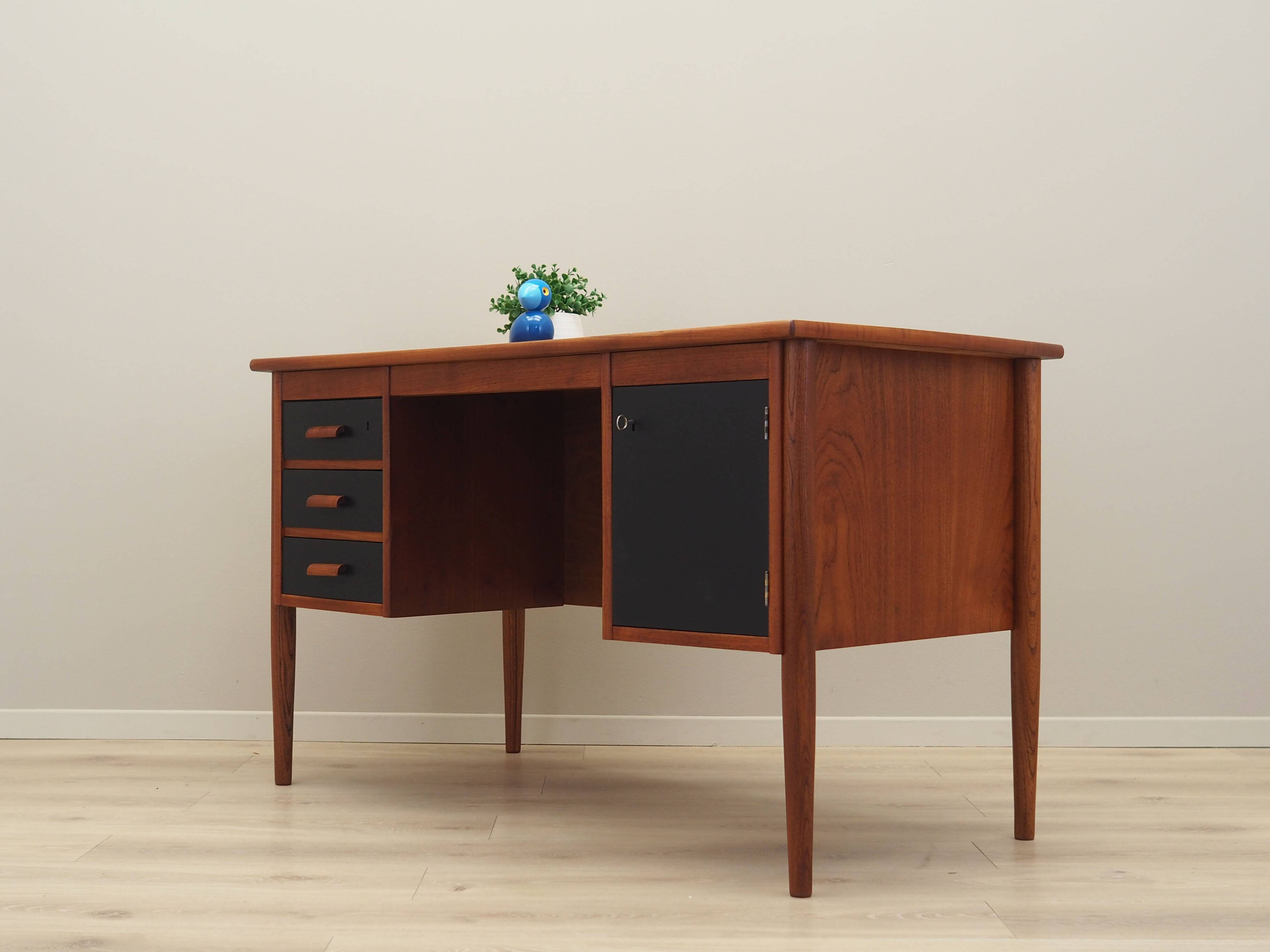 Teak desk, Danish design, 1970s, made in Denmark