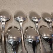 11 silver-plated dessert spoons by Christofle, Cluny pattern, striped