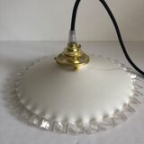 White opaline suspension