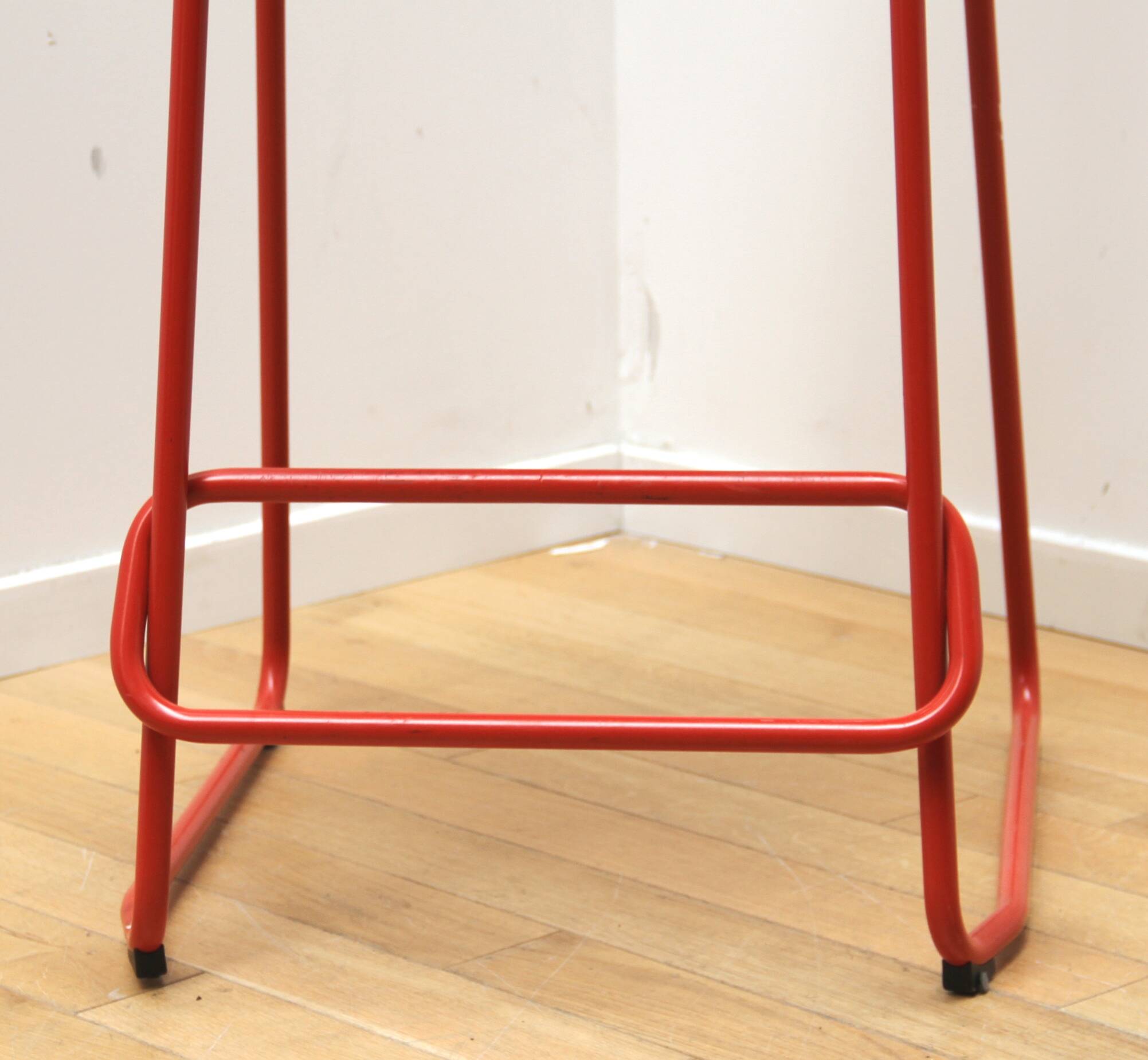 New School high chair, MDD