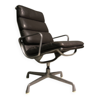 1960's Herman Miller Eames Lounge chair 215