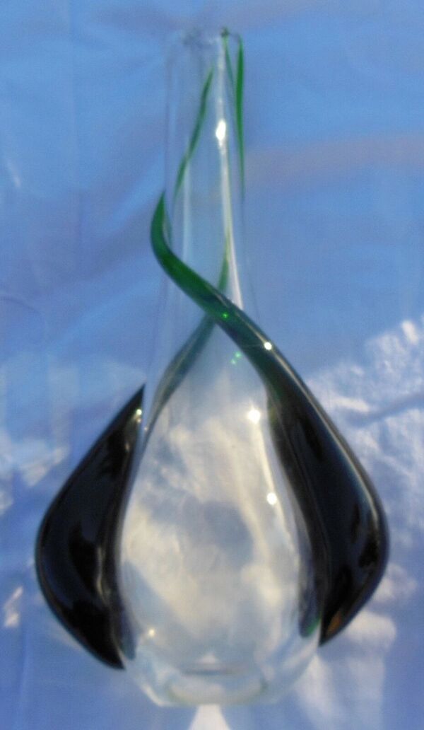 Vase moderniste verre moulé translucide et vert Flavio Poli seguso