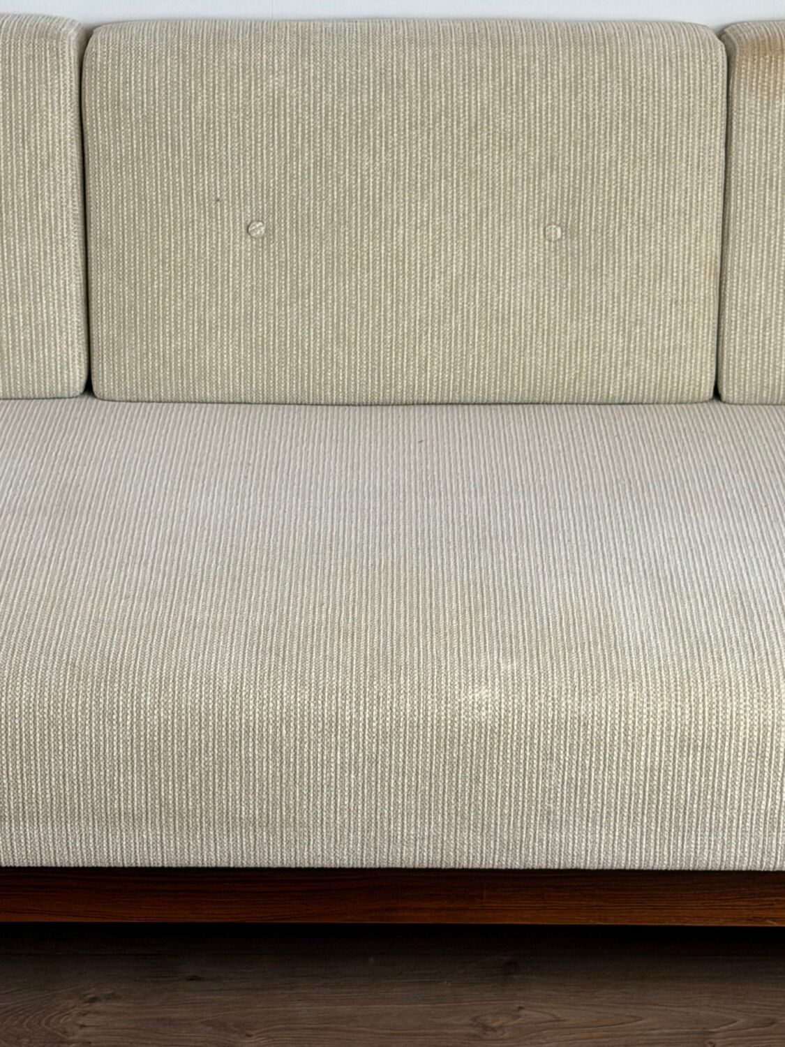 Vintage Scandinavian 3-seater sofa from the 1960s.