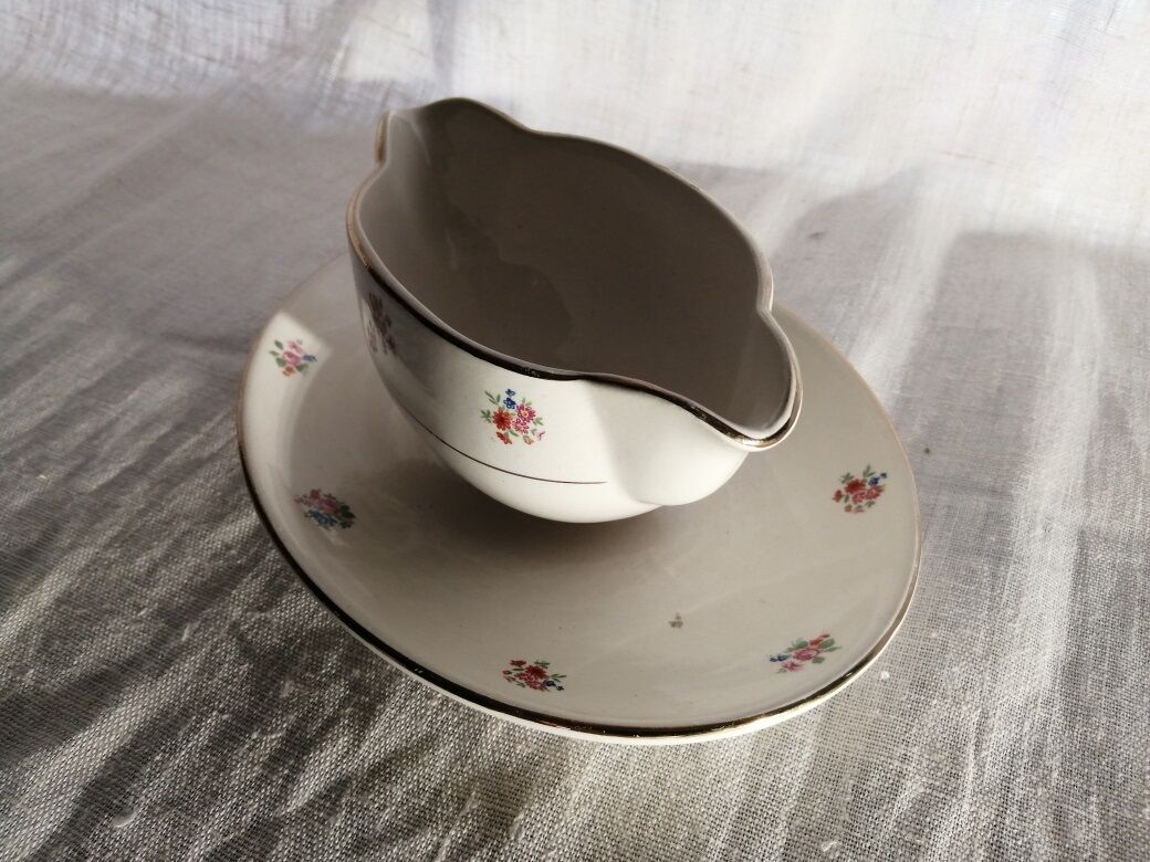 Saucière Bouquet porcelain flowers Sarreguemines Digoin